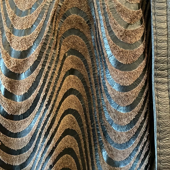 Leather Jacket - Picture 4 of 9